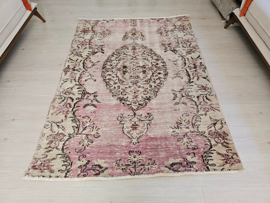 4x6 Pink Vintage rug / One of a Kind HandKnotted Wool Turkish Isparta Rug // 4.2x5.9 feet